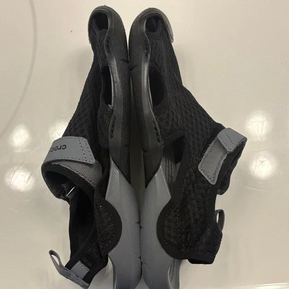 CROCS Women’s Swift Water Mesh Sandals - Picture 6 of 11